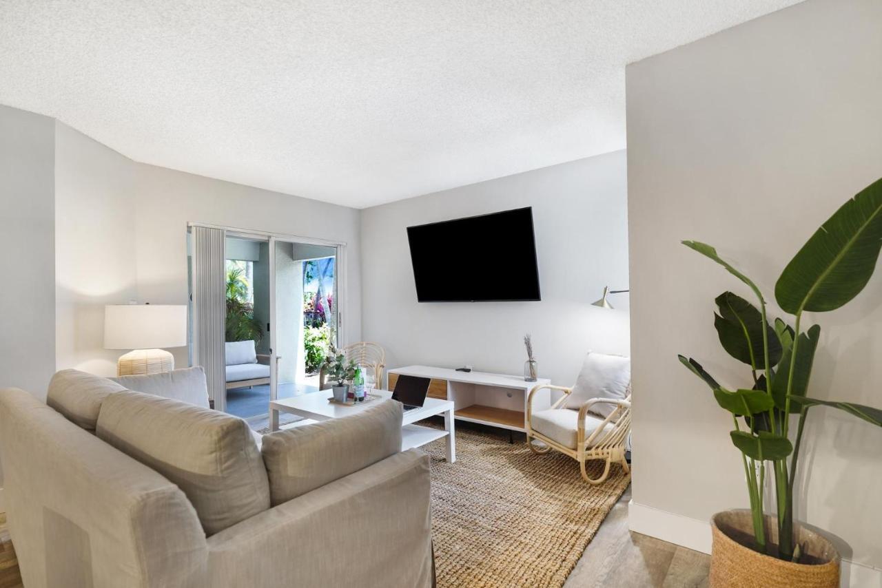 Dharma Home Suites Dania Beach At Sheridan Ocean Club Room photo