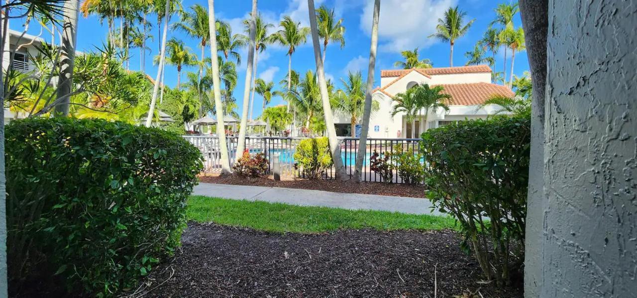 Dharma Home Suites Dania Beach At Sheridan Ocean Club Exterior photo